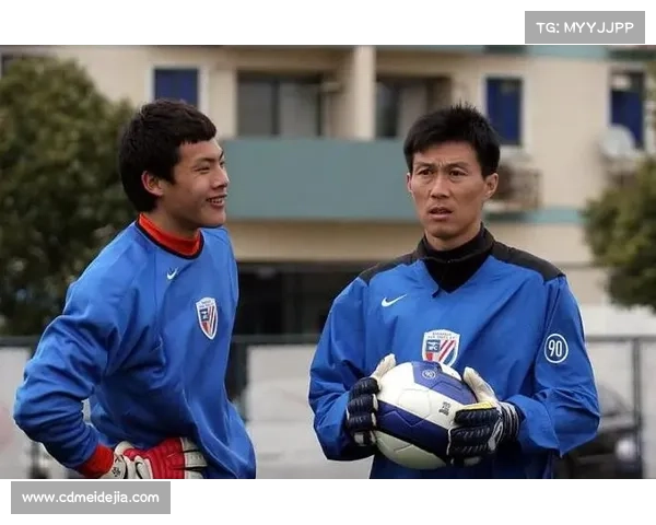 小熊队克劳阿姆斯特朗金手套级防守助力球队防线稳固表现